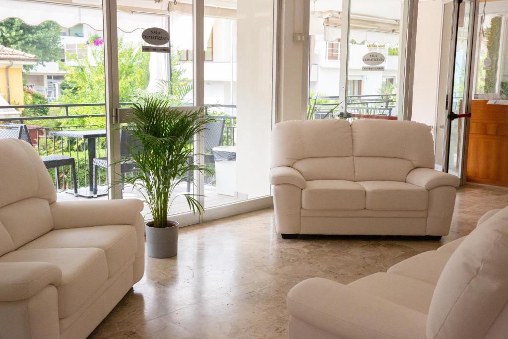 Posezení v ubytování Villa Ella by Interlux