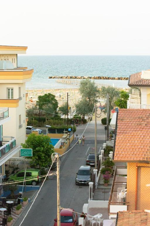 Nespecifikovaný výhled na moře nebo výhled na moře při pohledu z hotelu