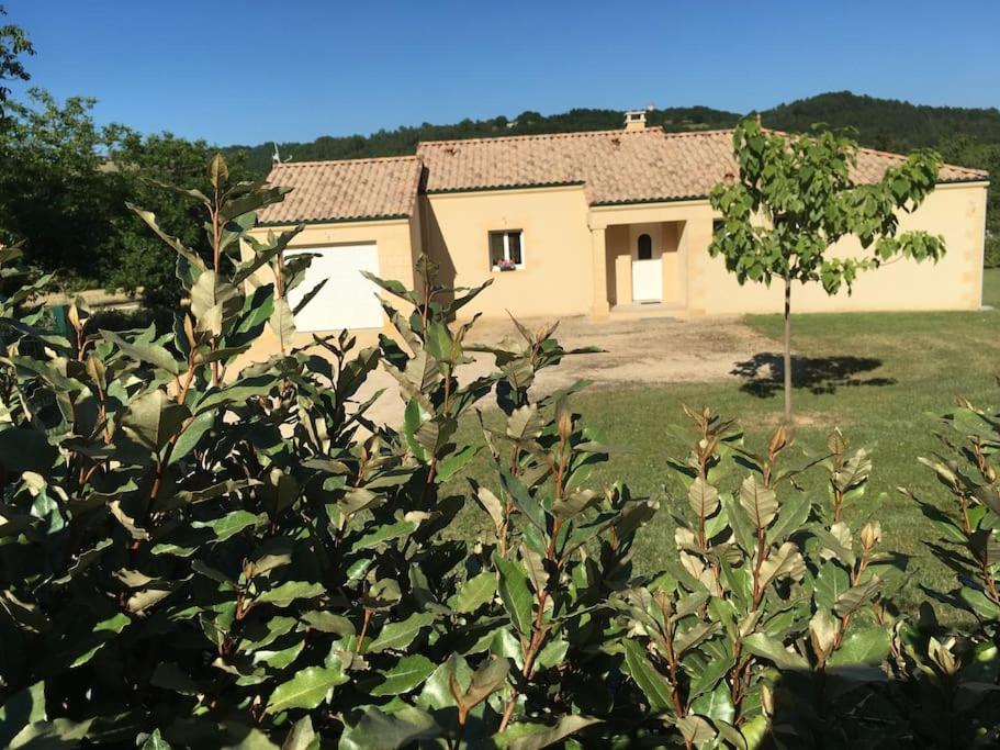 Photo de la galerie de l'établissement Villa 6 pers, piscine chauffée près de Sarlat, à Saint-Cybranet