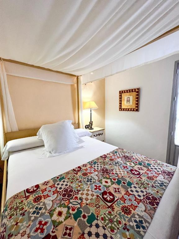 Hostal Servilia - Chambre Double Avec Salle De Bains Privative