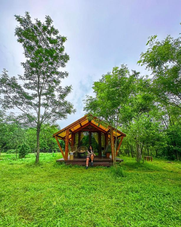 Zahrada ubytování Jvarisa Glamping