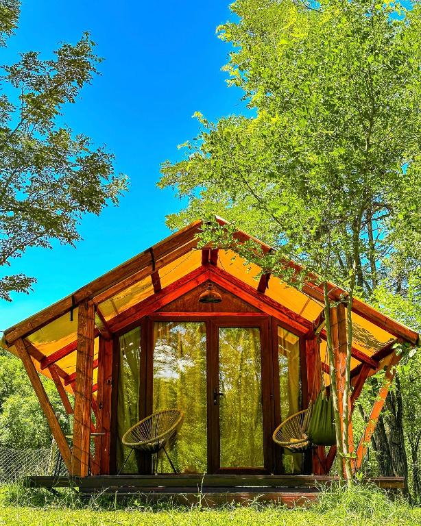 Zahrada ubytování Jvarisa Glamping
