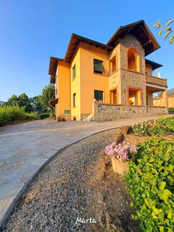 Villa Costanza