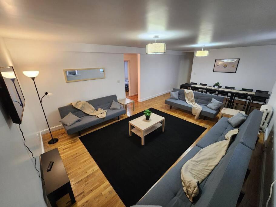 Spacious 3 bedroom apartment mins to NYC!, Union City (updated prices 2024)