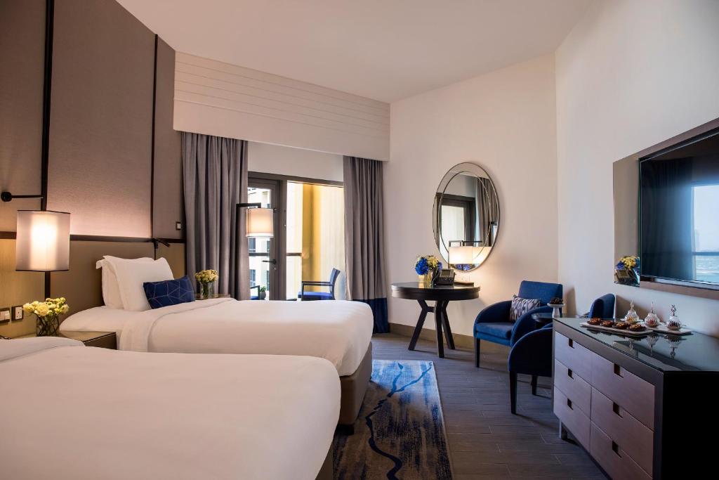 Amwaj Rotana, Jumeirah Beach - Dubai - 