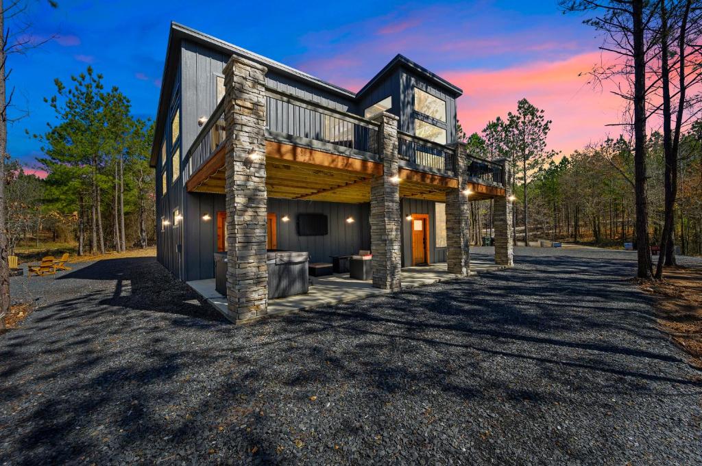 Grey Stone Cottage in Broken Bow, Broken Bow (updated prices 2024)