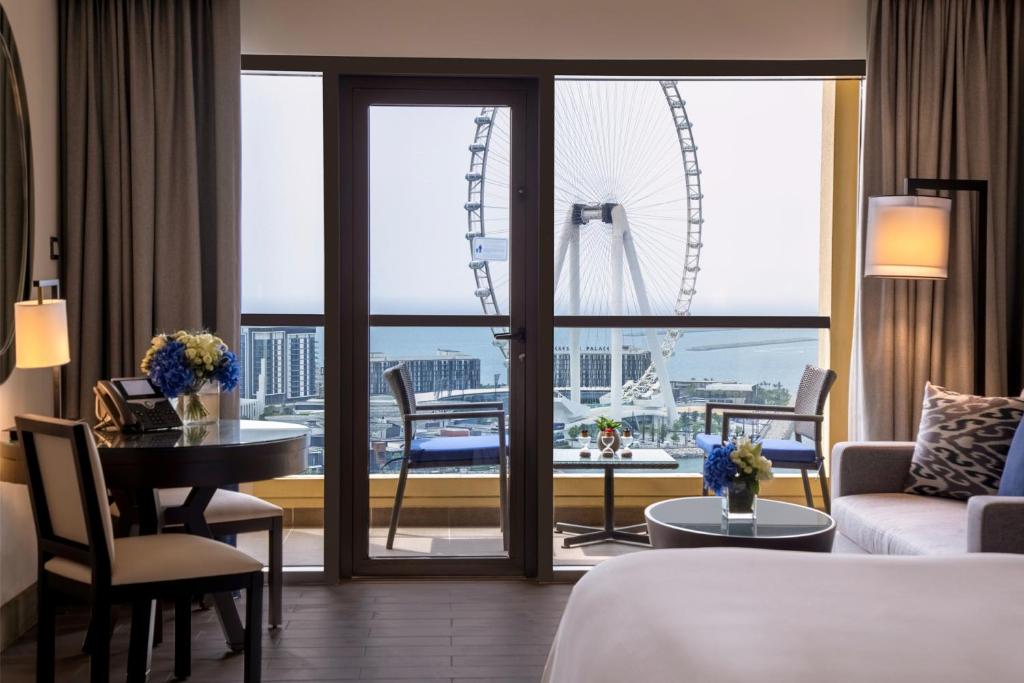 
Sea Front View Room with Balcony and Lounge Access - Twin Bed
