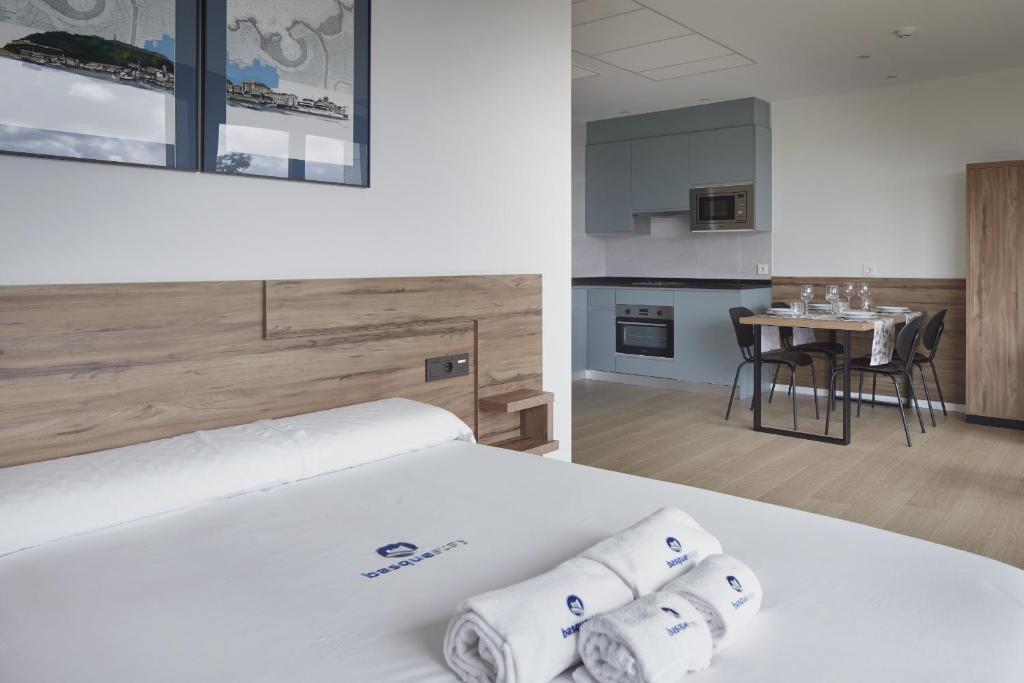 MANTULENE Apartments - Basque Stay - 9