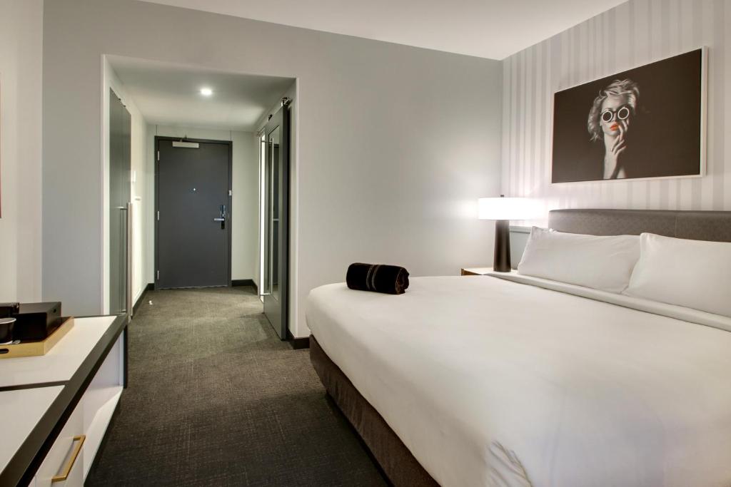 The Rose Chicago, Tapestry Collection By Hilton photo