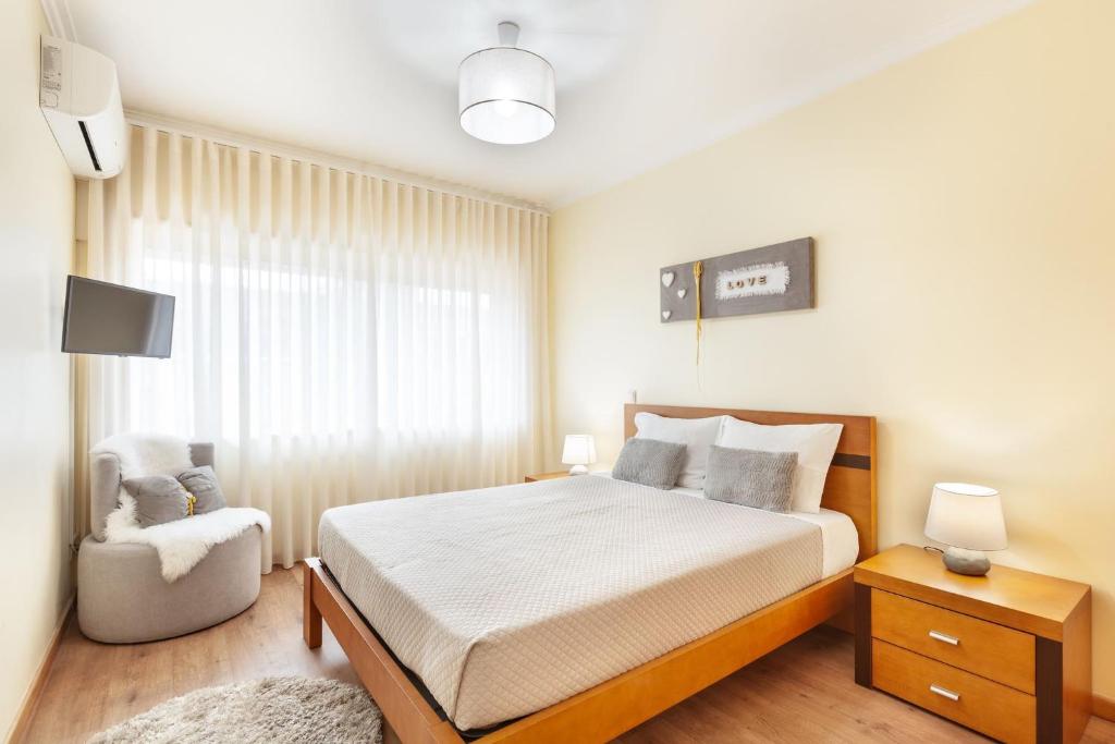 Apartamento Girassol - Minho's Guest - Two-Bedroom Apartment