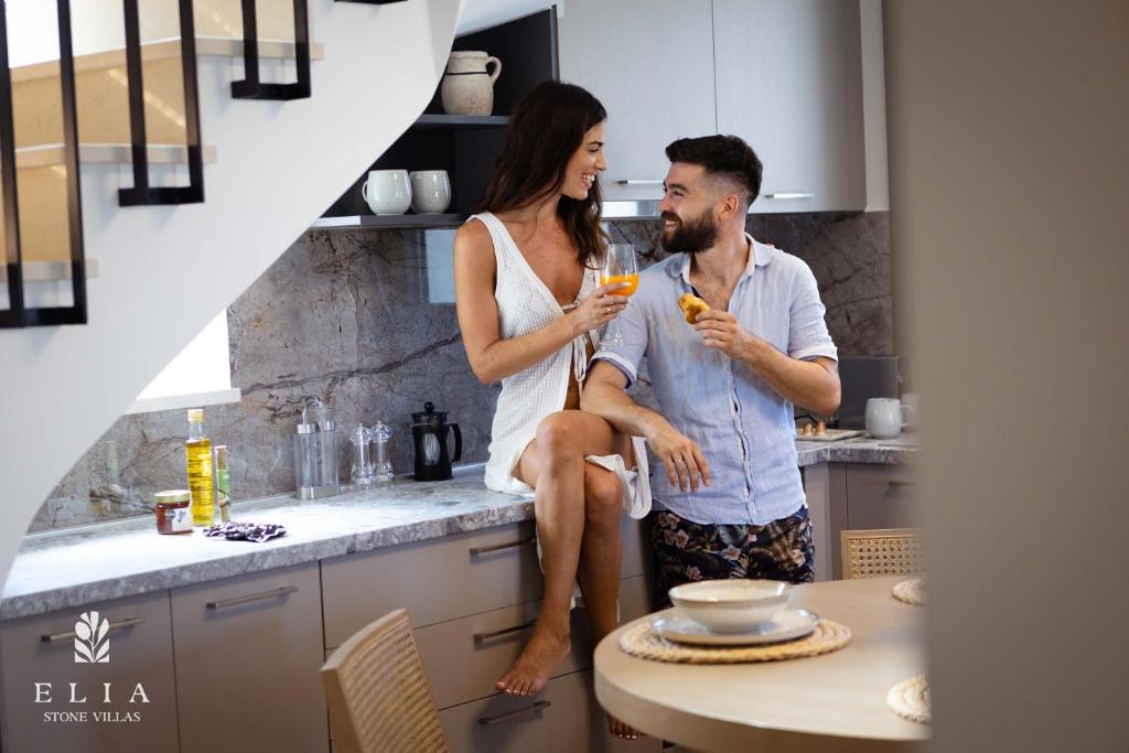 Hosté ubytování ELIA STONE VILLAS