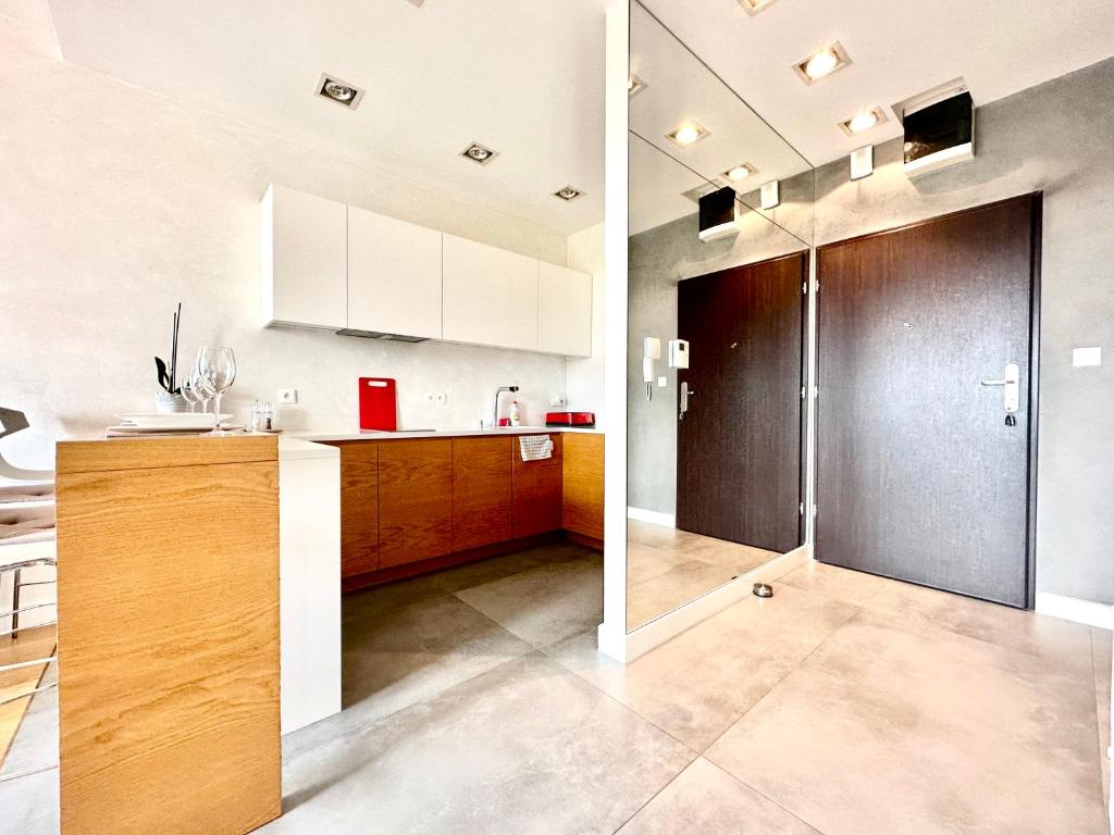 PODWALE 2 Apt 54 - Self Check-In 20h - Parking & Lift - 3