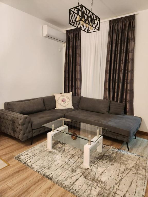 Posedenie v ubytovaní Apartment minutes away from the beach