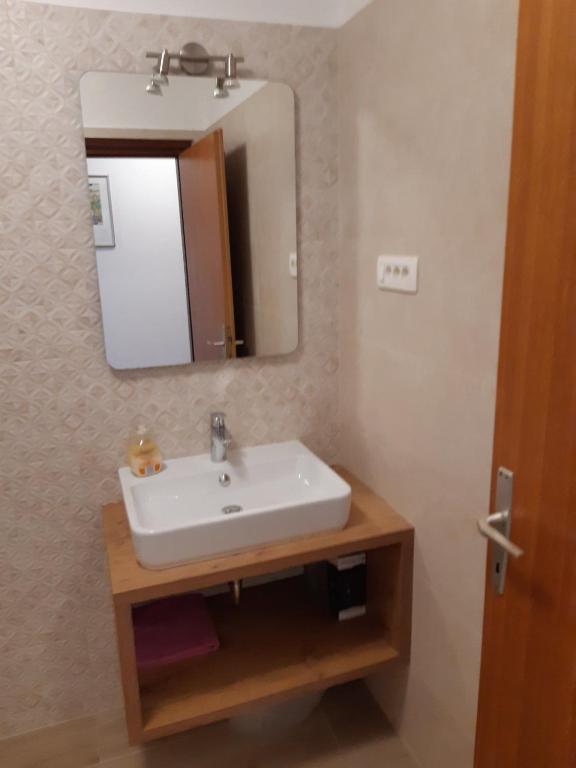 Koupelna v ubytování Apartments Mare