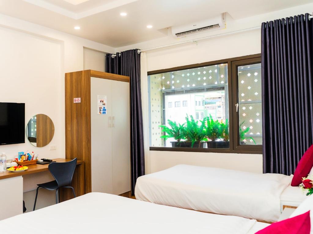 Bai Chay Panda Hotel - 11