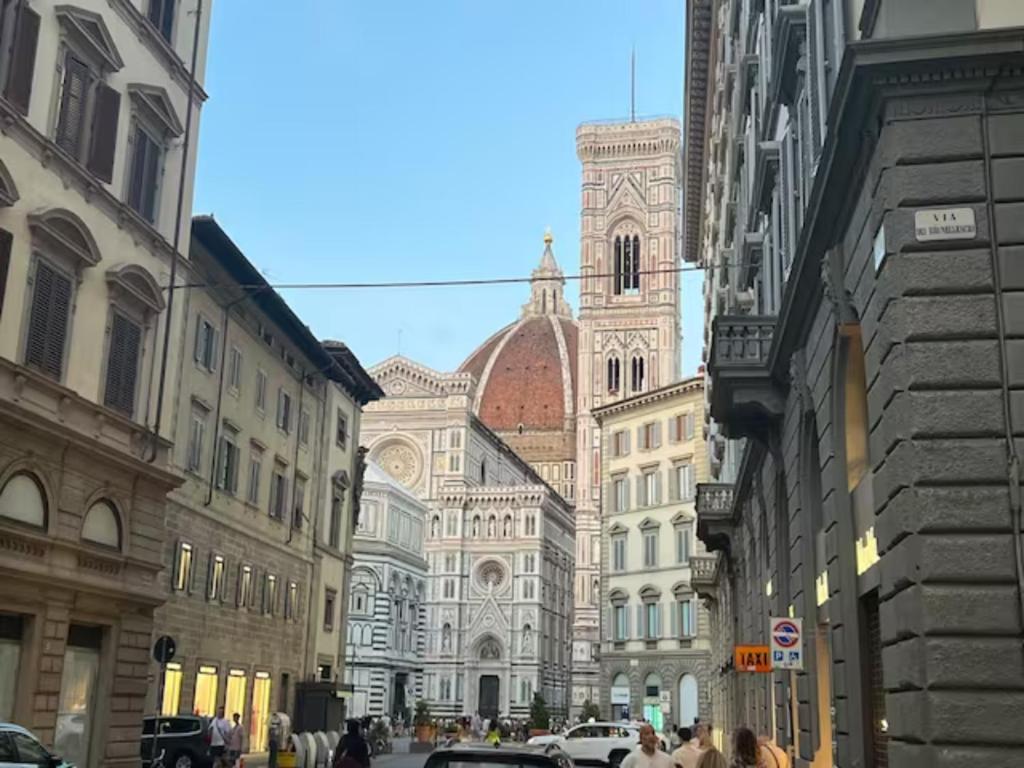 Duomo Florence Apartment
