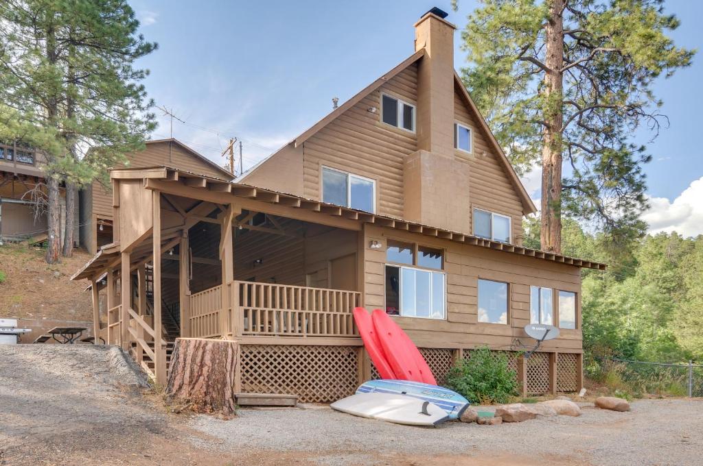 Waterfront Bayfield Apartment with Kayaks and Fire Pit, Vallecito