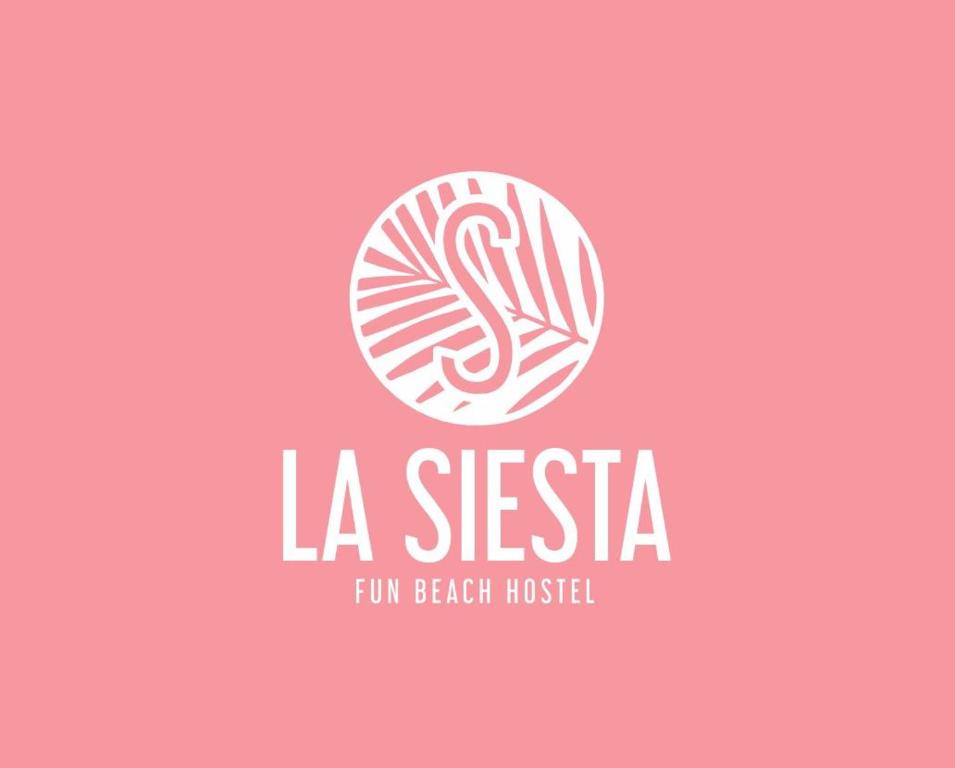 a logo for la siesta fun beach motel at La Siesta Hostel in Almarda