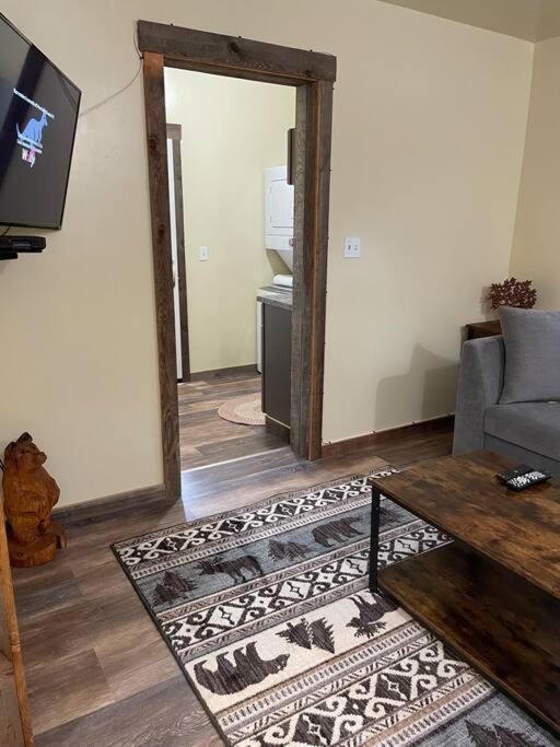 ParkWay Yellowstone Guest House Apartment #3 photo