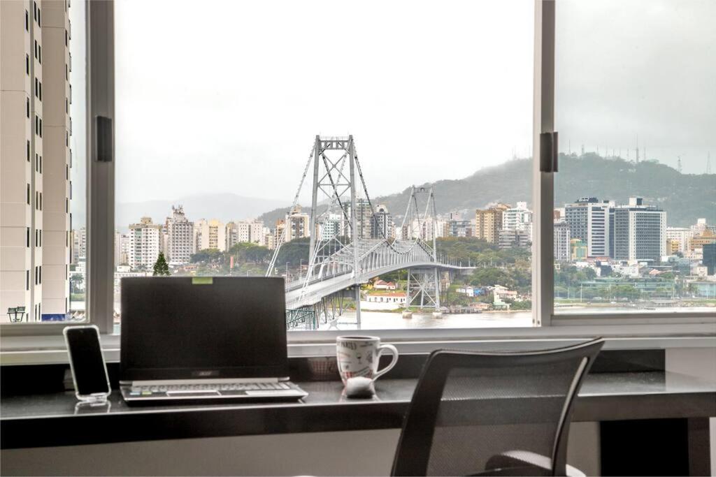 Gallery image of Magnífico "QUARTO" Privativo em Apto, com Vista Espetacular in Florianópolis