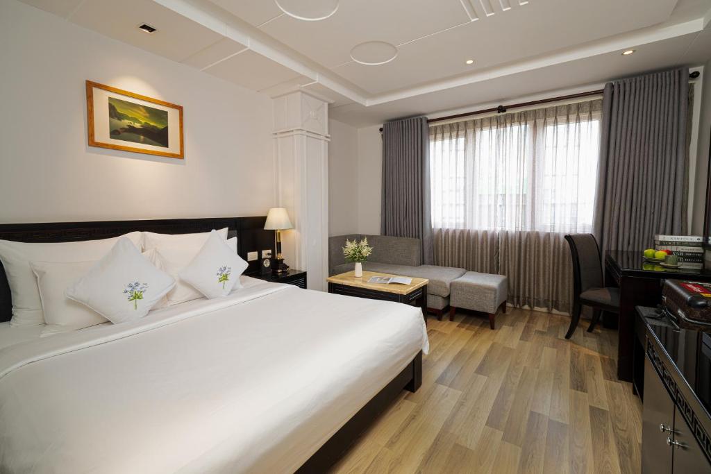 Ben Thanh City Lights Executive Room - Free One Time Happy Hours
