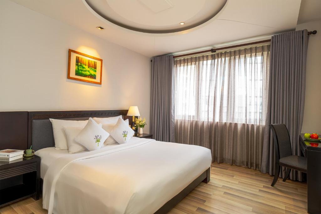 Ben Thanh Serenity Suite - Free One Time Happy Hours