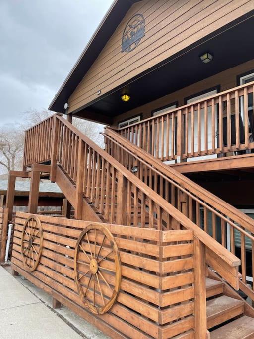 ParkWay Yellowstone Guest House Room #1 photo