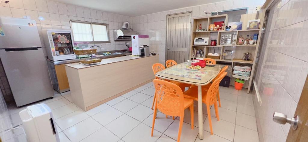 Kuchyň nebo kuchyňský kout v ubytování Dan Bao Homestay