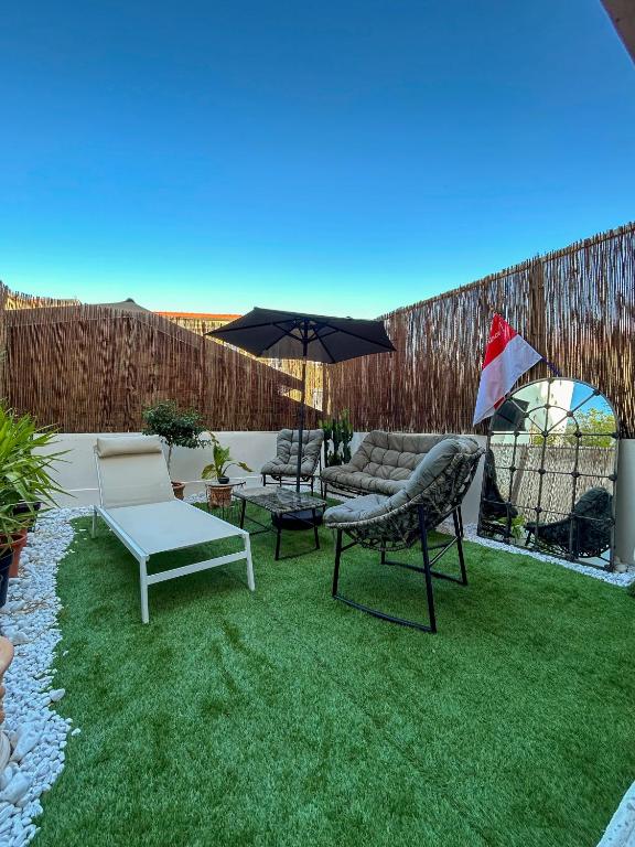 Vonkajšia záhrada v ubytovaní Monaco Cap d’ail Studio & jardin