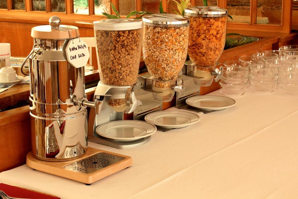 Hotel Weisses Kreuz - Resim 31