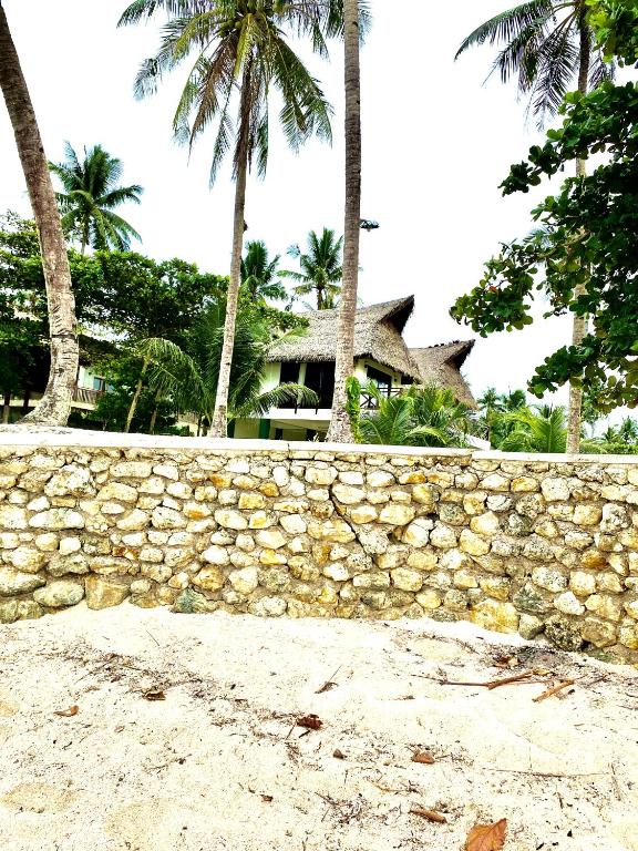 Fotografie z fotogalerie ubytování Entire Private Beachfront Villa in Siargao v destinaci General Luna
