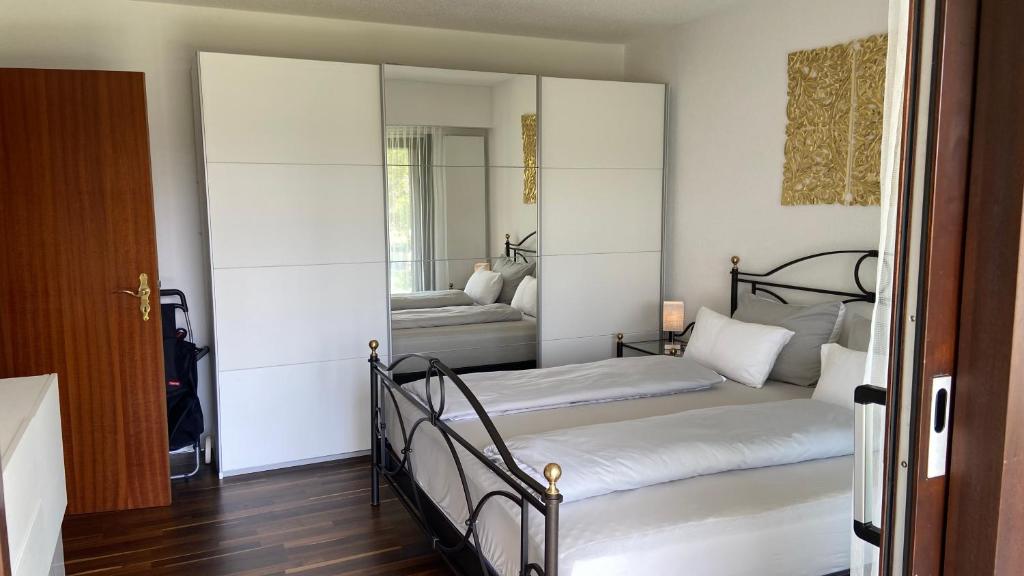 Stilvolle Wohnung in idyllischer Lage neu mit 180cm Bett, Bad Säckingen –  Aktualisierte Preise für 2023