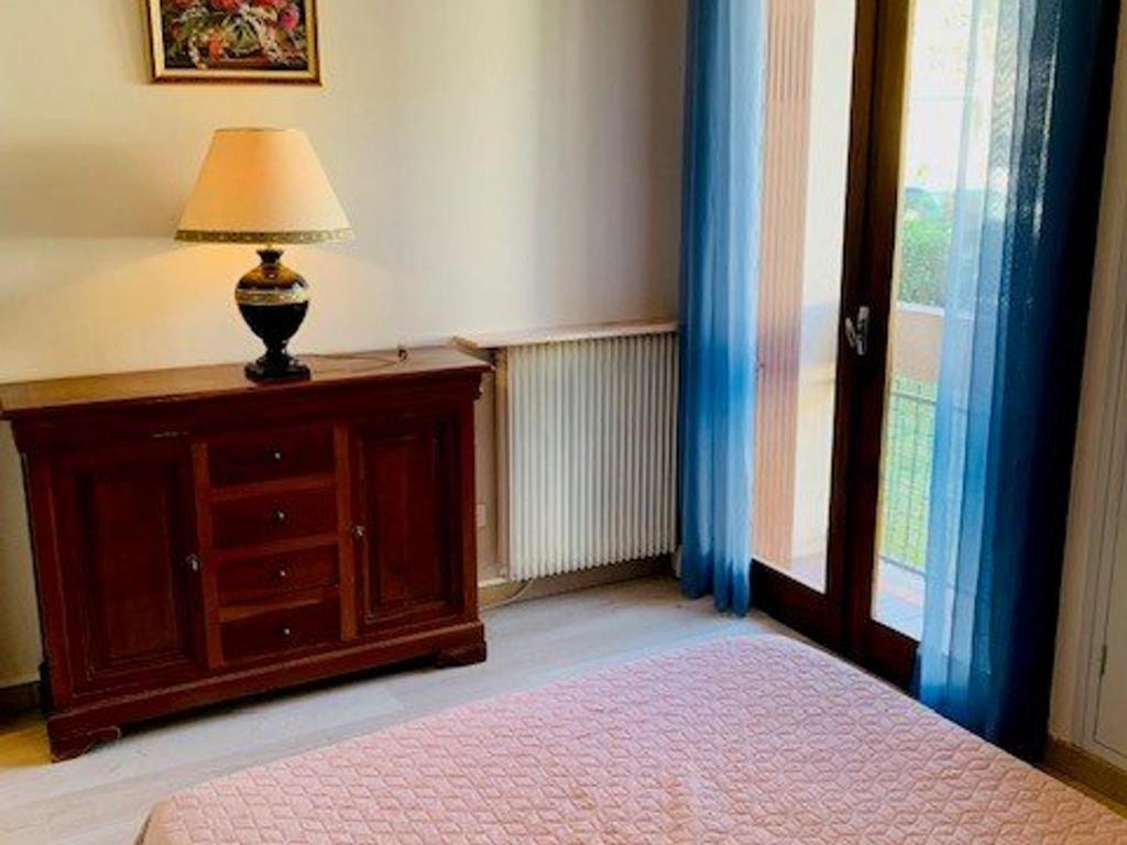 Posteľ alebo postele v izbe v ubytovaní Appartement F2 avec terrasse, parking, ascenseur et WIFI - Animaux acceptés - Amélie-les-Bains - FR-1-703-86