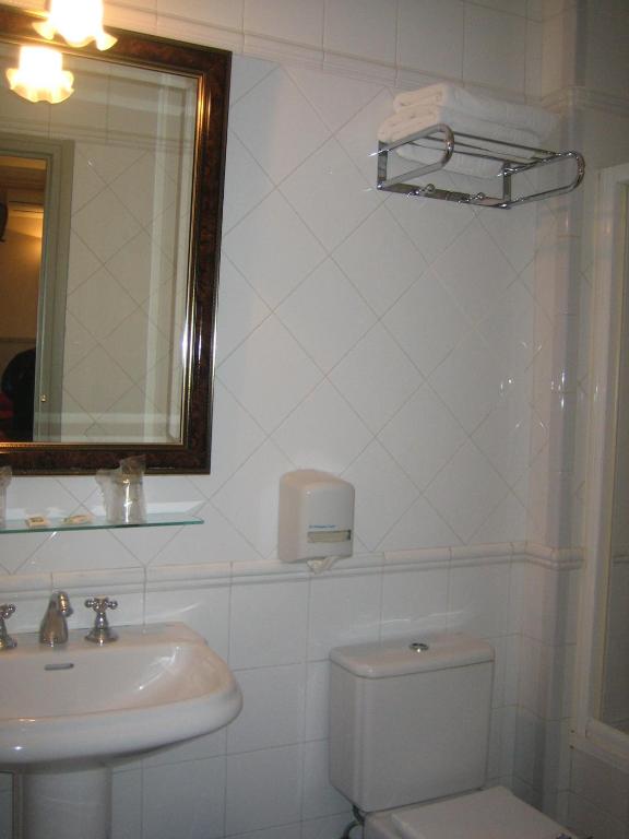 Koupelna v ubytování Hostal Canovas
