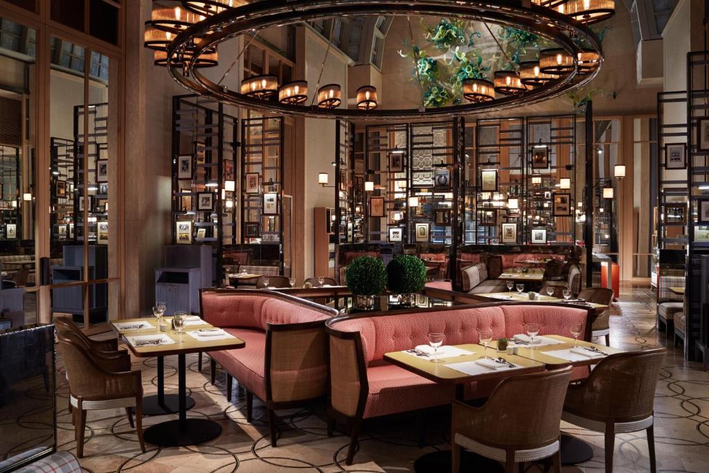 The Ritz-Carlton, Millenia Singapore photo