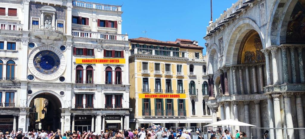Goście zatrzymujący się w obiekcie Bellevue Luxury Rooms - San Marco Luxury