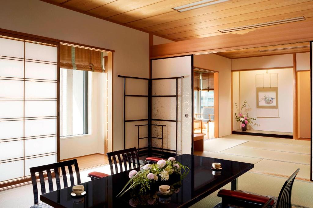 Posezení v ubytování The Ritz-Carlton Osaka