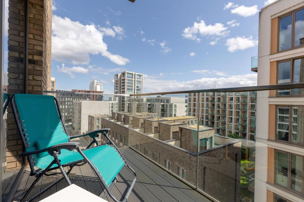 Dockside Apartment With Scenic Views, London (updated prices 2024)
