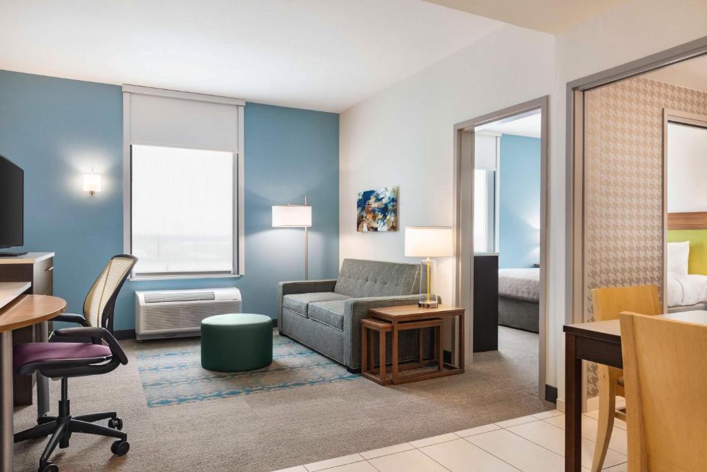 Posezení v ubytování Home2 Suites by Hilton Lubbock