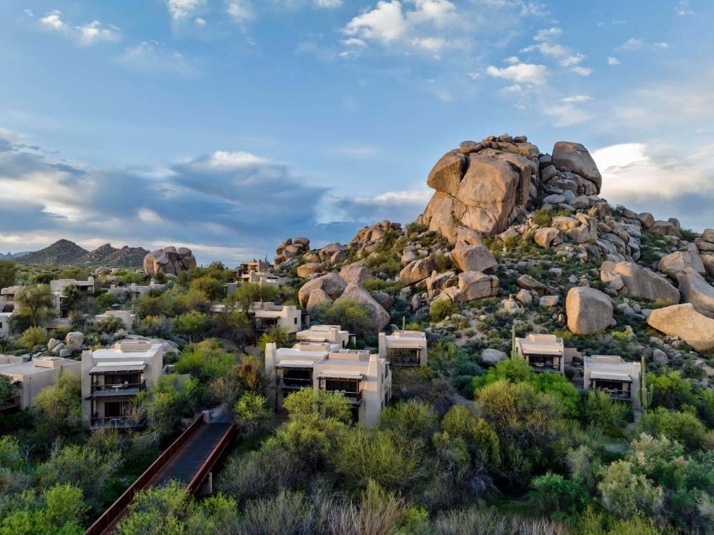 Boulders Resort & Spa Scottsdale, Curio Collection by Hilton photo