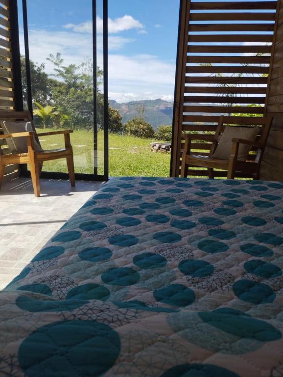 Un paisaje natural cerca of the country house