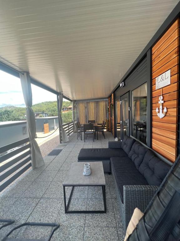 Гостиная зона в Mobile Home L&L