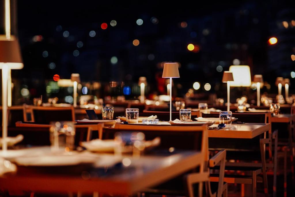 Restaurace v ubytování Hotel Agimi