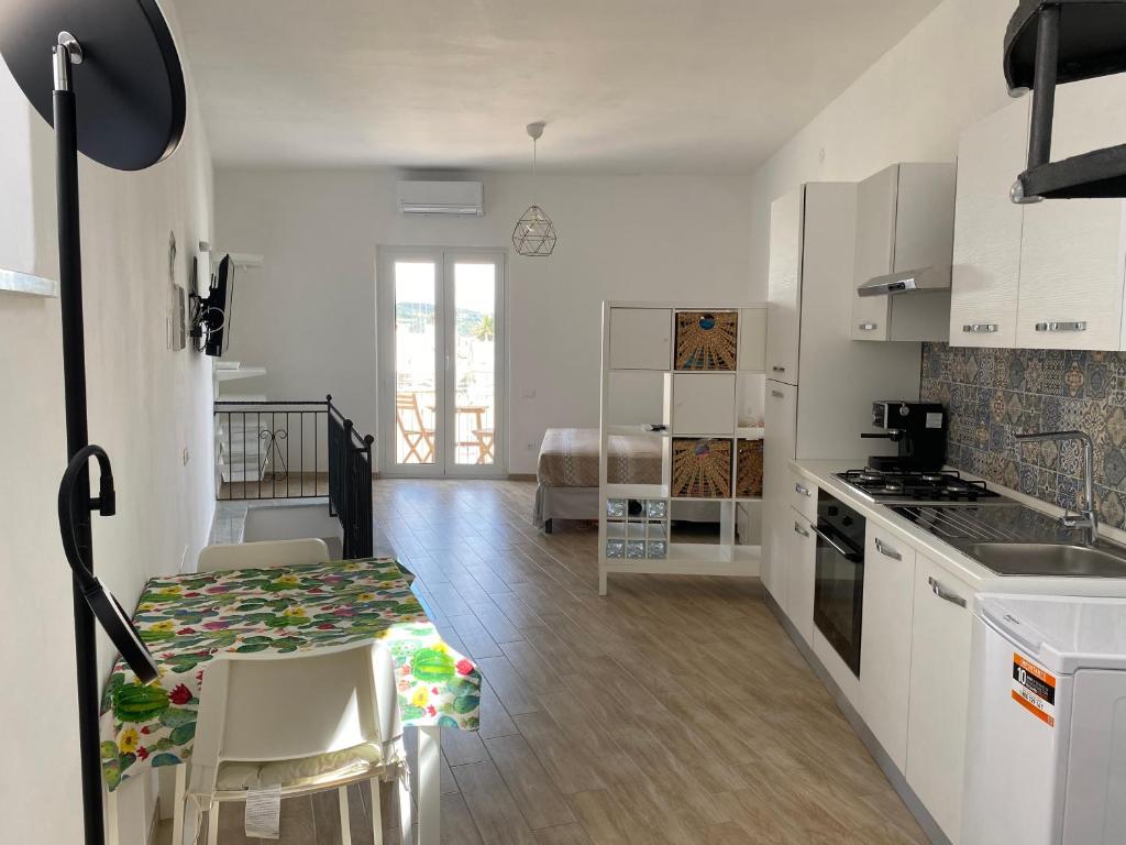 A kitchen or kitchenette at La fortezza