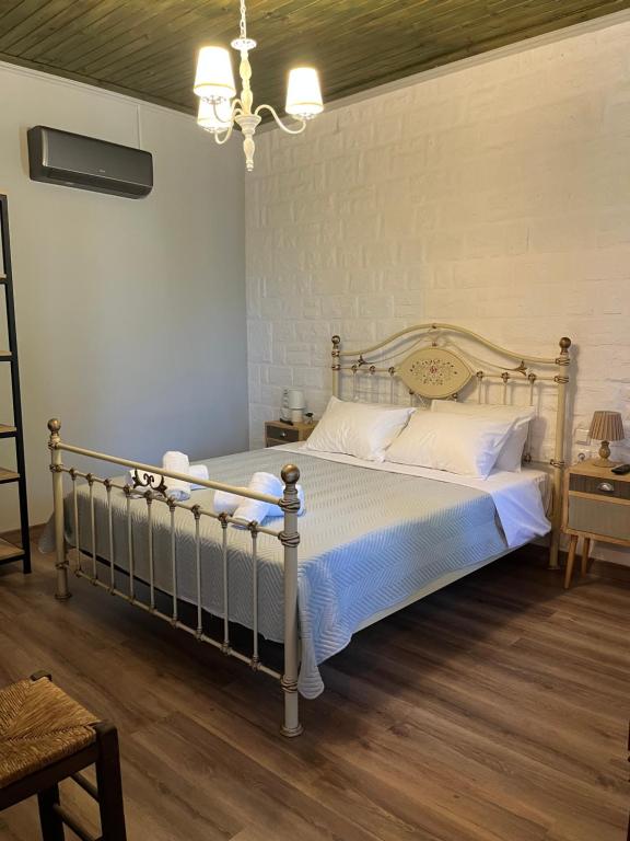 Postel nebo postele na pokoji v ubytování Kostoulashouse