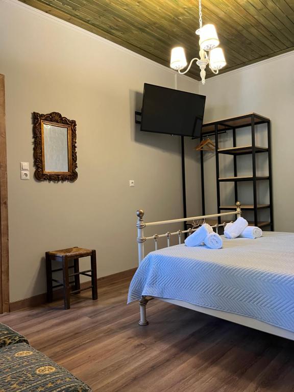 Postel nebo postele na pokoji v ubytování Kostoulashouse