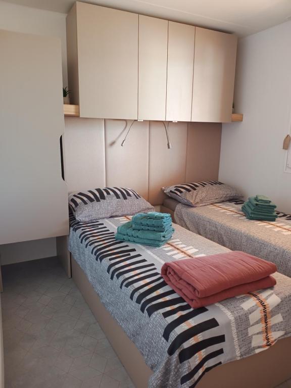 Letto o letti in una camera di Mobile Home Drage