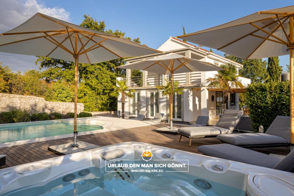 Basen w obiekcie Villa 5 elements lub w pobliżu