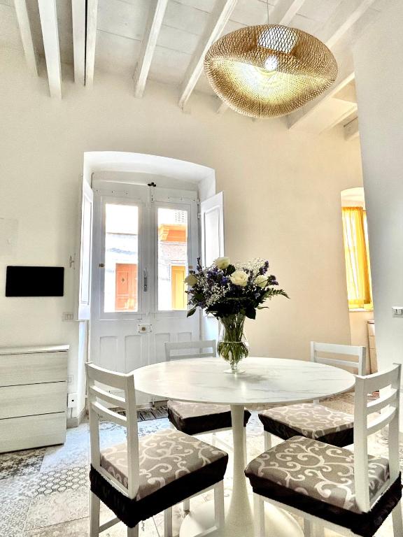 Tuna House a Carloforte - Spettacolare Appartamento Rinnovato