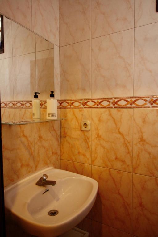 Kúpeľňa v ubytovaní Hostal Dragonflybcn
